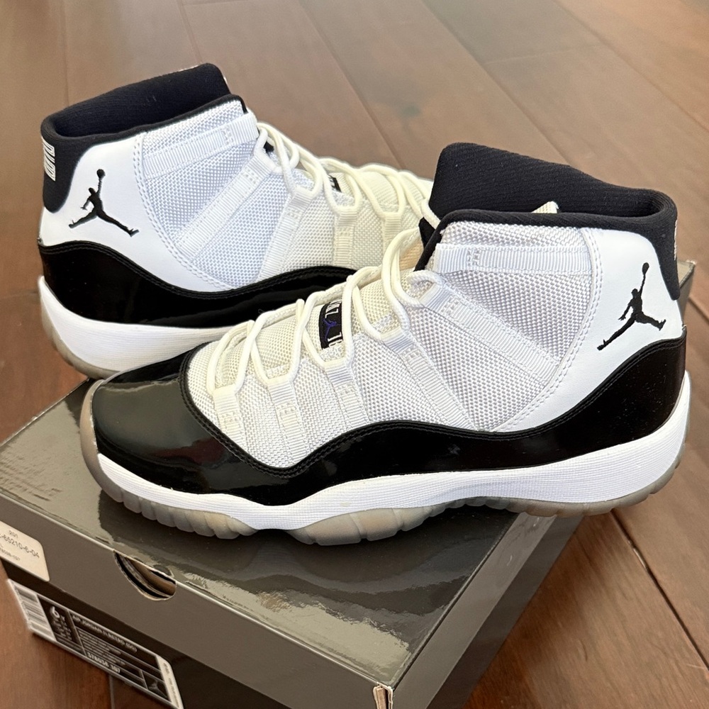 Air Jordan 11 XI Concord GS kids 6Y, 2011 release Brand New!